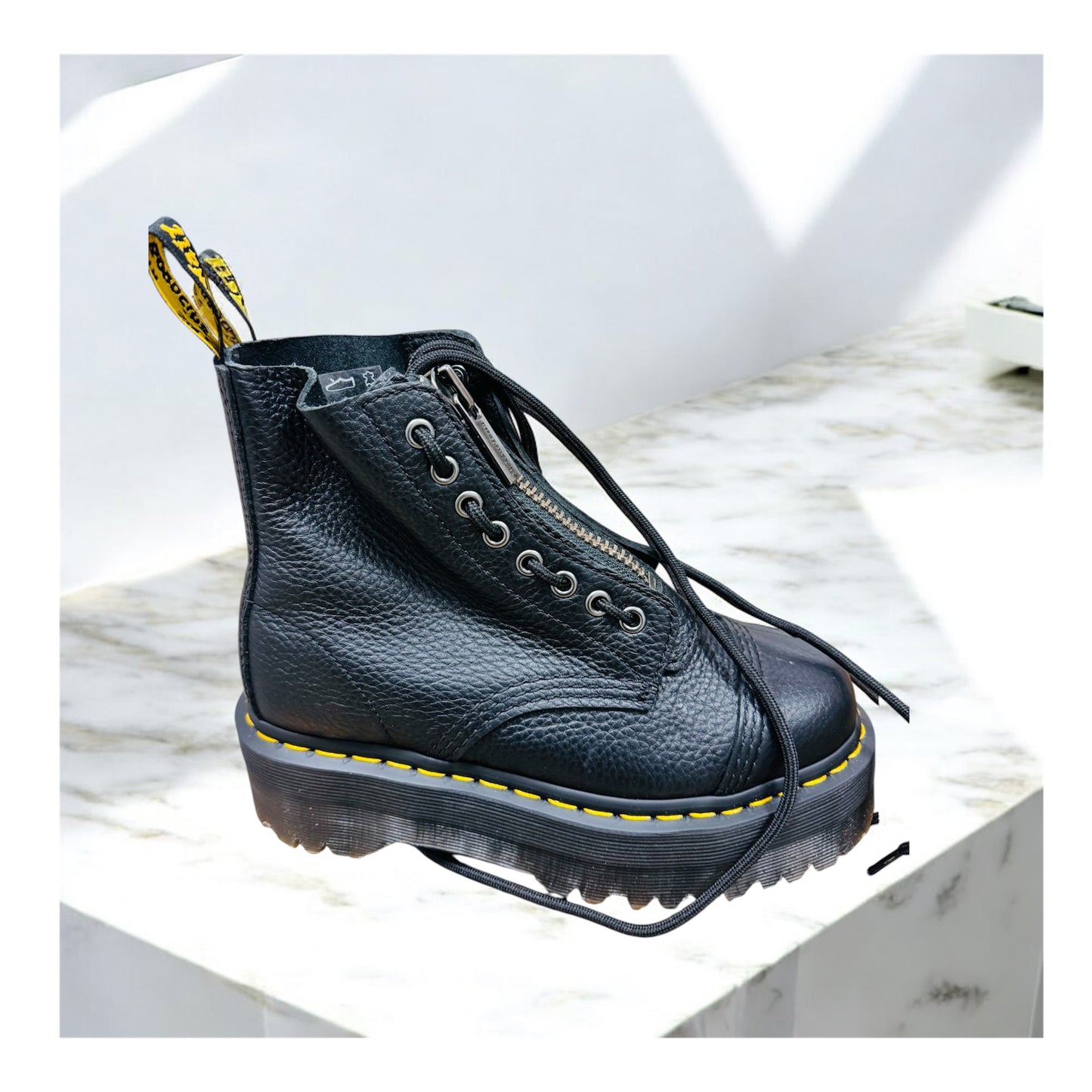 Dr.martens SINCLAIR MILLED NAPPA Damenschuhe Schwarz Herstellernummer: LOOt992Z ( Letzte Stück )