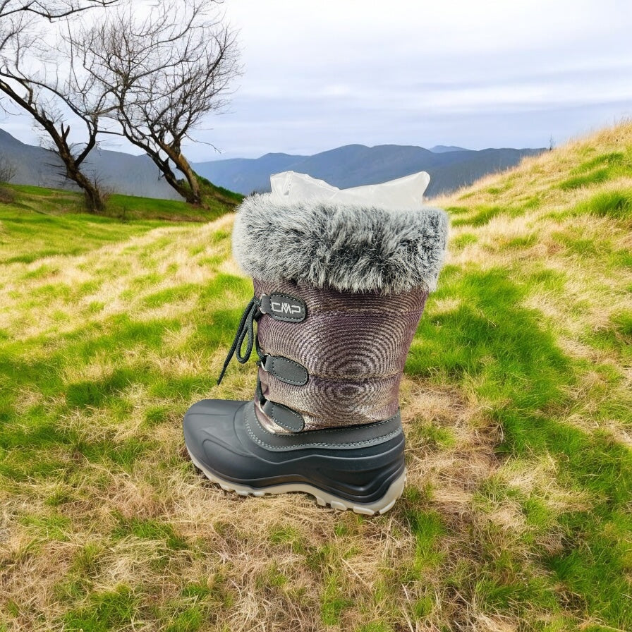 CMP Winterstiefel Nietos Low Urban Style  irisblau Damenschuhe Herstellernummer : 3Q78956H750  ( Letzte Stück )