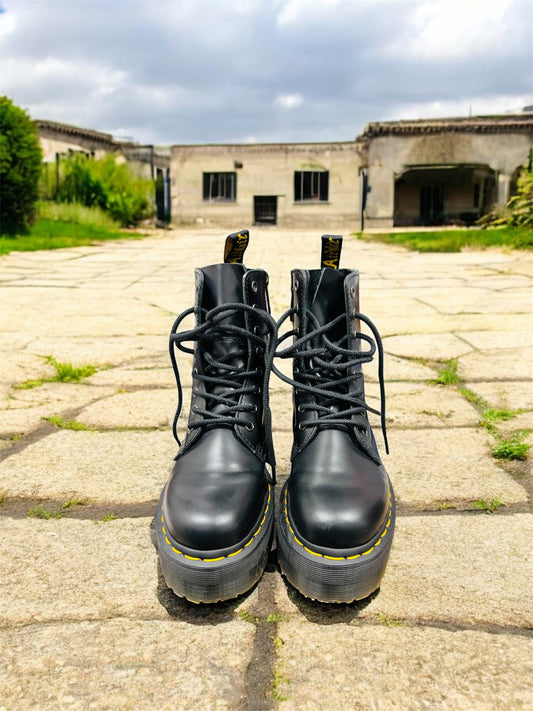 Dr.Martens Leder Damen Boots in Schwarz Herstellernummer : 15265001 ( Letzte Stück )